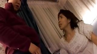 Mature Japanese chick gets fingered part4